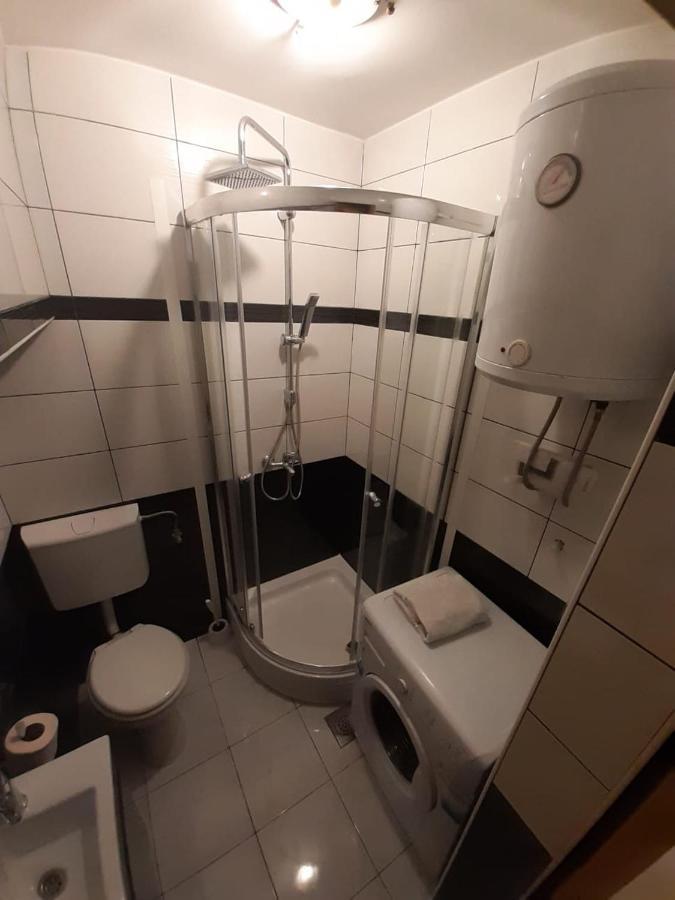 Rooms Pama Split Buitenkant foto